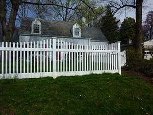 dog Fences - Evergreen Fence & Deck